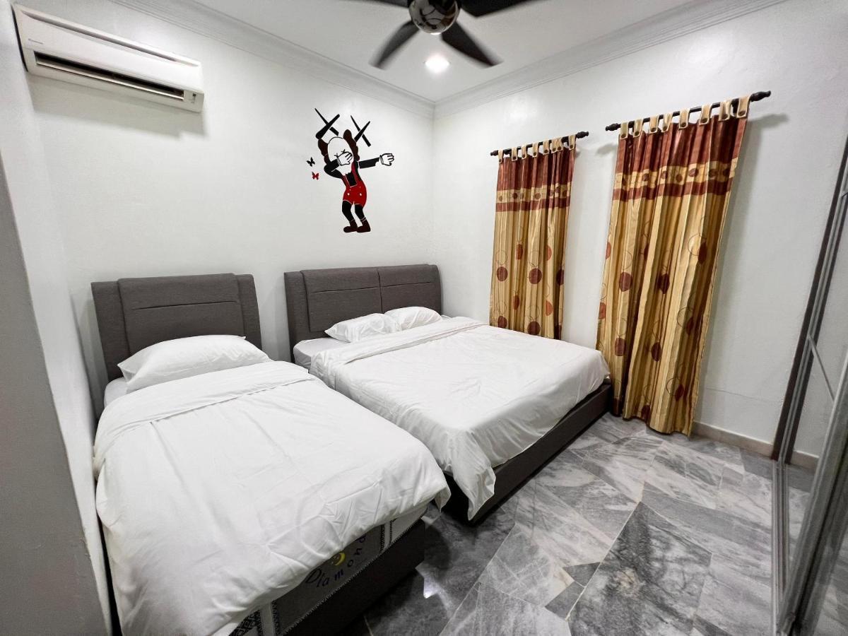 Bearbrick Homestay With Pool 波德申 外观 照片