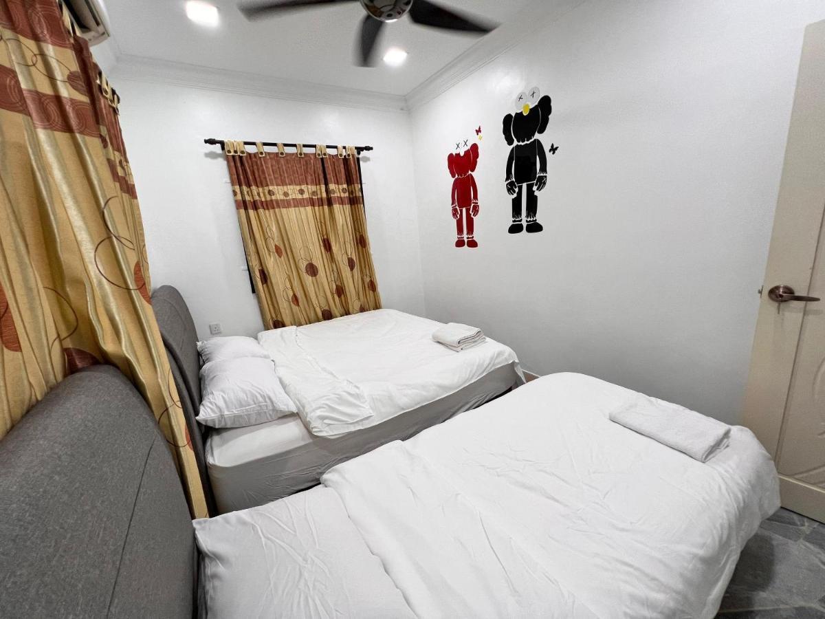 Bearbrick Homestay With Pool 波德申 外观 照片